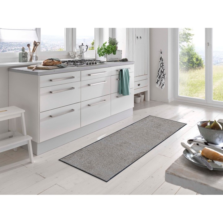 Tapis d'intérieur long : sobre et élégant